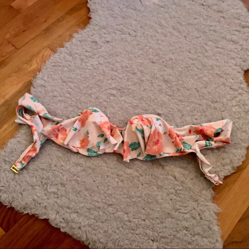 Floral Off The Shoulder Bikini Top sz M